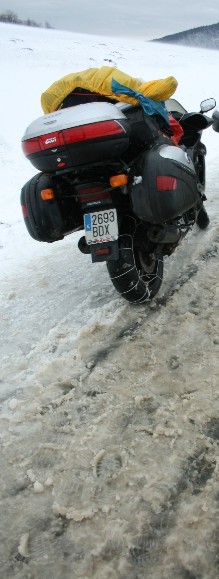 CBR1000F_hielo.jpg